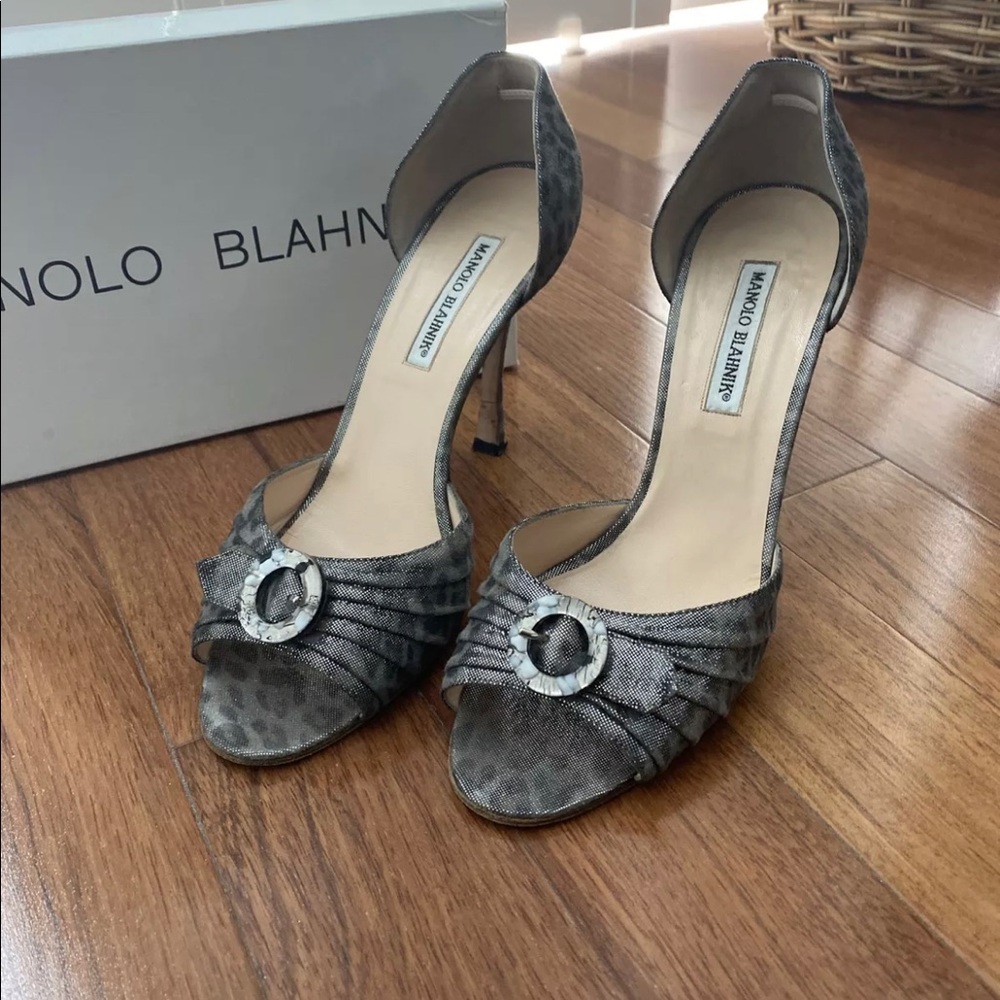 Manolo Blahnik Sedaraby Heels